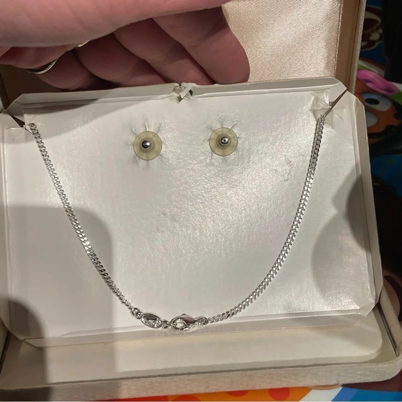 Vintage Vendome Marquise Rhinestone Necklace and Earrings in Original Box - Picture 4 of 13